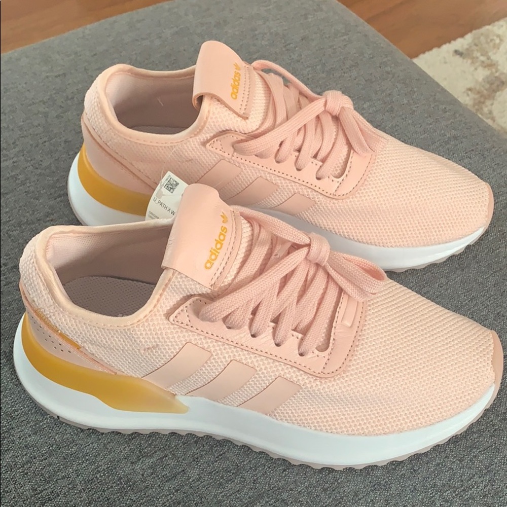 U_Path Adidas brand new original sneakers